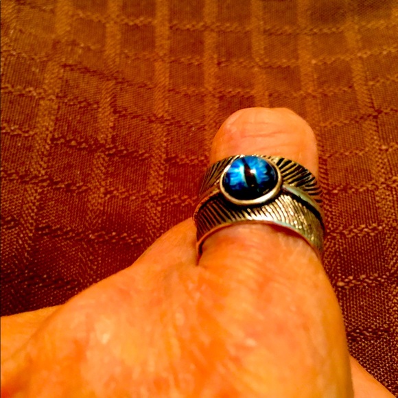 Other - Cat eye Ring costume Jewelry